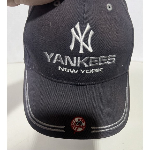 New York Yankees Gray‎ Baseball Hat - Picture 2 of 7
